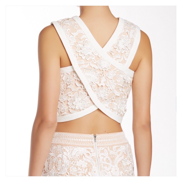 Lace Cross-Over Crop Top NWT - Picture 2 of 5